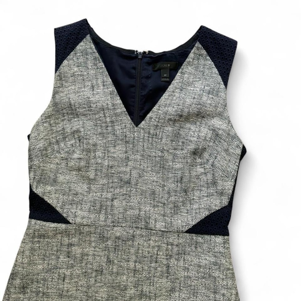 J.Crew 6 petite gray and navy blue sleeveless textured tweed v-neck shift dress - Picture 2 of 6